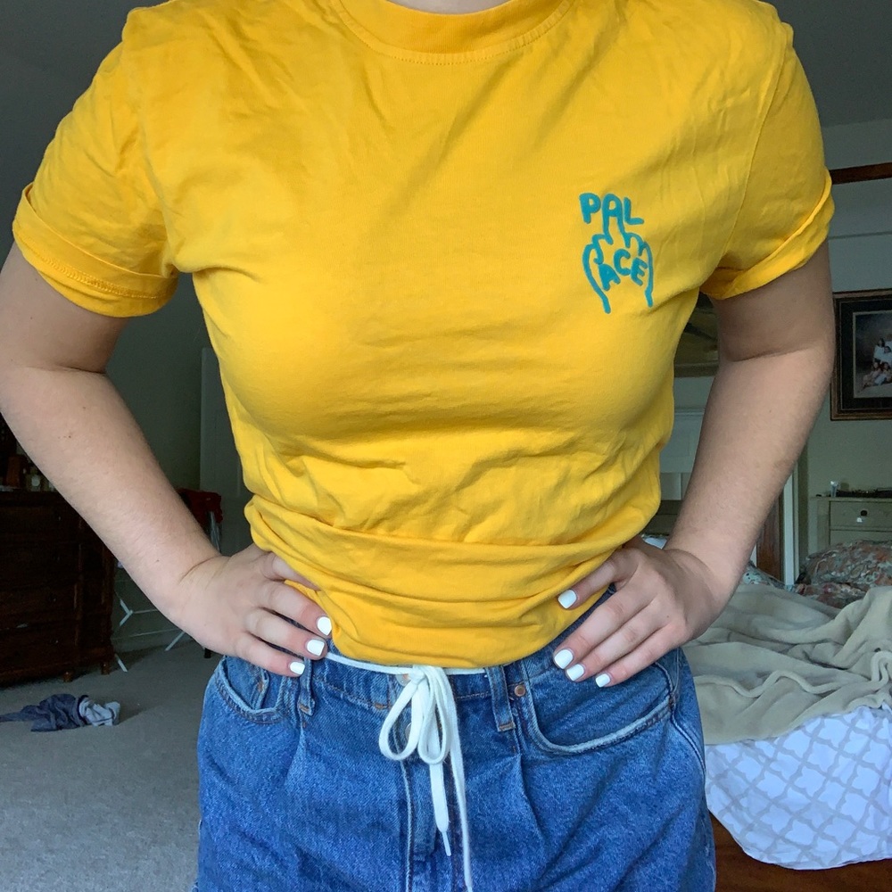 Palace middle finger logo t-shirt